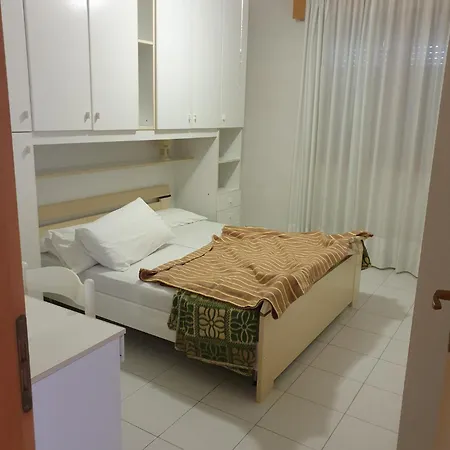 Le Caravelle Apartman *